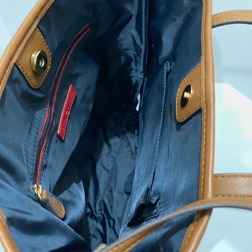 New Tommy Hilfiger tote - Picture 4 of 5